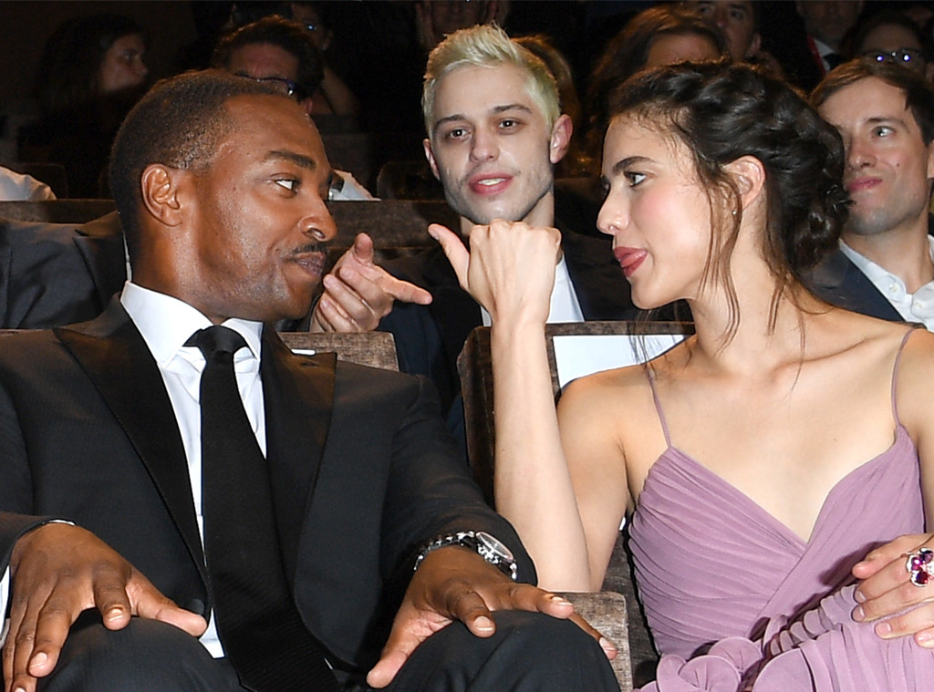 Pete Davidson Supports Margaret Qualley At Venice Film Fest Premiere E Online Au